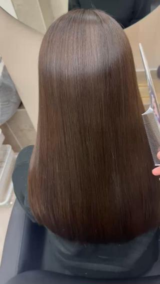 ️過去1の艶髪作れます！️
お悩みに合わせたスタイル、お家でのお手入れ、ケア方法など一人ひとりに合わせた
ご提案をさせていただきます！
#カーキ#カーキグレージュ 