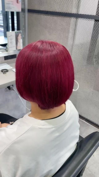 レッドカラー
ブリーチ1回〜必須です！ 