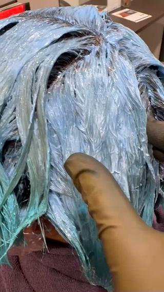 青と緑のエンドカラー
途中経過 