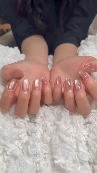 まるで濡れてるみたい
うるうるを超えてとろとろネイル 