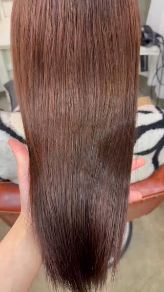 ロング カラー eTONe所属・三條 朋香のヘアスタイル