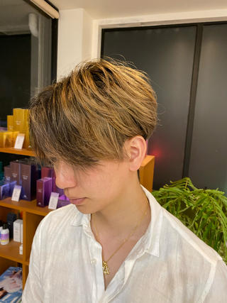 メンズバレイヤージュ
海外風ミルクティーカラー 