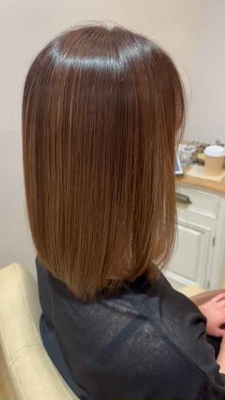 ハイトーンのカラーをされていても、髪質改善トリートメントでツヤツヤの艶髪に仕上がりました！
髪が広がる、まとまらない、ツヤがないとお悩みがある方に特にオススメです！ 