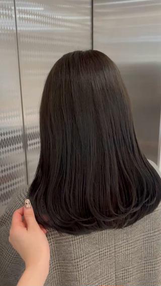 《 暗め×透明感カラー 》ならこれ！！！！

赤みを抑えて柔らかい印象に

表面にほんのりレイヤーを入れて軽さup 