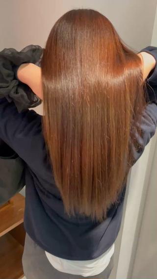 癖が強くてなかなか艶が出ない方でも

縮毛と合わせて髪質改善トリートメントをしてあげると

ここまで綺麗になります


練習モデル様での募集ですので13000yenでのメニューとなりますぜひ多くの方ご予約お待ちしております。
よろしくお願い致します 