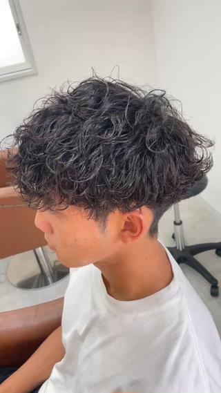 パーマ メンズ 角田 楓のヘアスタイル