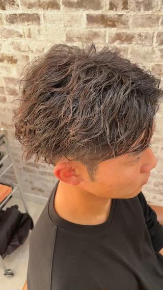 パーマ メンズ 角田 楓のヘアスタイル