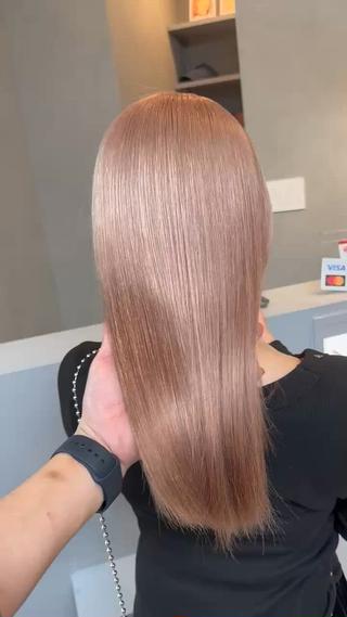 セミロング GiseL 小倉所属・ジゼル小倉谷内尾祐音 ケアブリーチのヘアスタイル