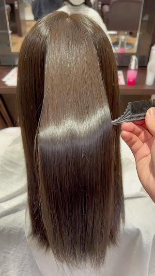 Aujua 4step トリートメント 


髪がこうなったらいいのにな」と少しでも髪質を改善させたいと思っている方
 毛先が絡むのを改善させたい
髪のパサつきやゴワつきをなんとかしたい
髪の広がりをおさえたい
髪にふんわりとボリュームが出るようにしたい
髪がダメージしていなくても髪質そのものを改善させたい
今のキレイな髪をキープしたい


色んな悩みの方にピッタリのAujua選ばせていただきます ♡ 