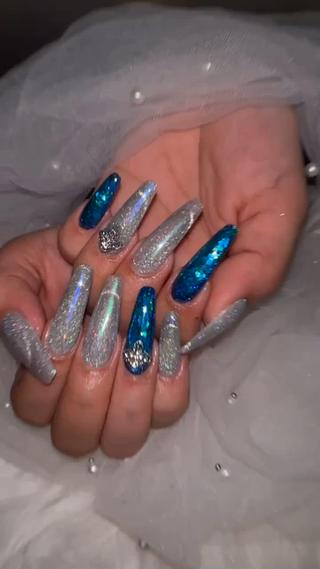 ネイル 高島 夏海のネイルデザイン