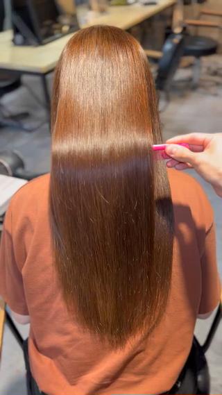 艶髪ストレート

自宅で髪の毛を洗って乾かしてもツヤとサラサラが続きます！ 