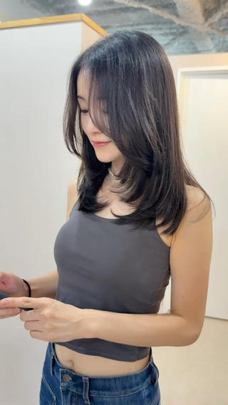 セミロング カラー Kamie 三宮のヘアスタイル