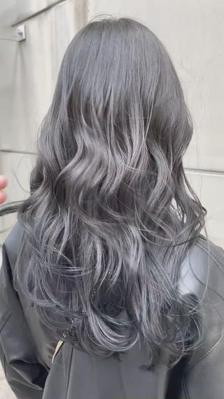 ブリーチなし圧倒的透明感カラー
グレージュならお任せください 