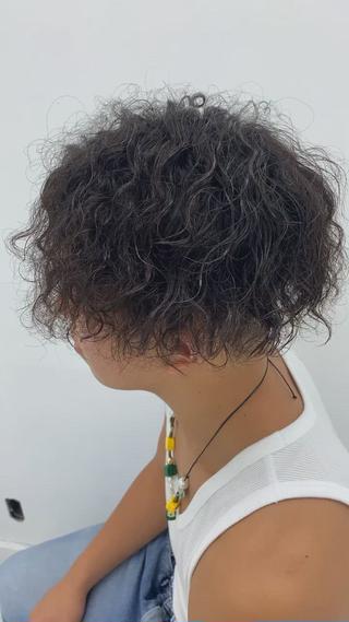 ミディアム パーマ メンズ 柏メンズカットパーマ NO.1タイチのヘアスタイル