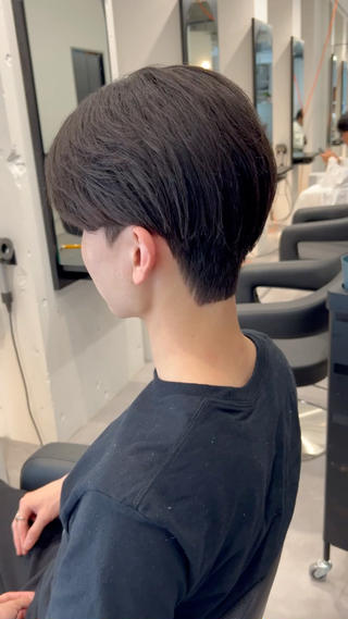 シルエットを綺麗にするにはダウンパーマがオススメです！！◎ 