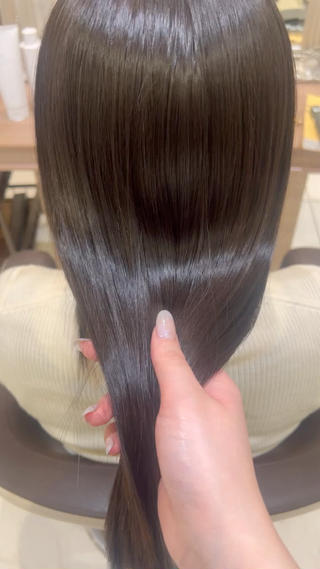 セミロング 🩰似合わせ艶カラー Kirara🐩🎀のヘアスタイル