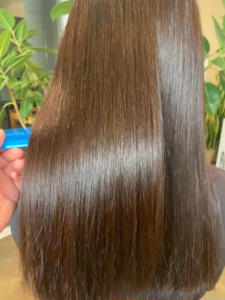 明日17時~カラーモデル、ストレートパーマモデル募集しております️
トリートメントもプラスしてさら艶な髪を目指しましょ〜♪ 