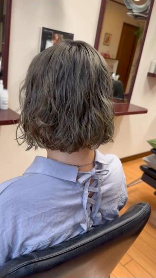 ショート カラー パーマ Litmus hair salon所属・二子玉川/脱白髪染 /髪質改善/ソーエンのヘアスタイル