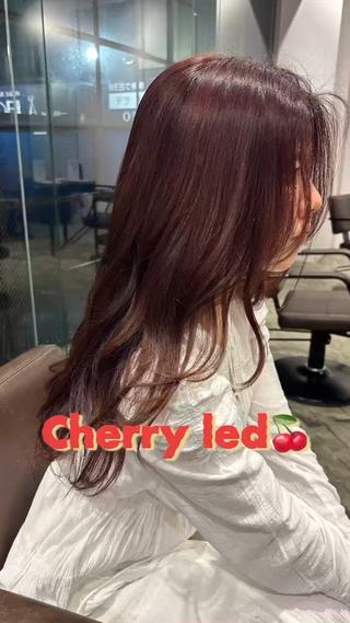 Cherry led 
色落ちも楽しめるこの夏おすすめカラー！
1ヶ月経った今でも可愛かったです♡ 