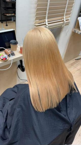 ホワイトベージュ 