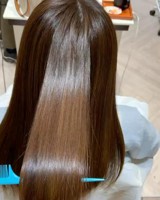 髪質改善トリートメント

自分の髪とは思えない仕上がりにびっくりします！

・乾かしただけ
・オイルなし
で髪本来のツヤを取り戻りましょう 