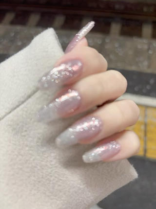 ＋1,100円でオーロラパウダーを追加できます！
よりキラキラになりますよ 