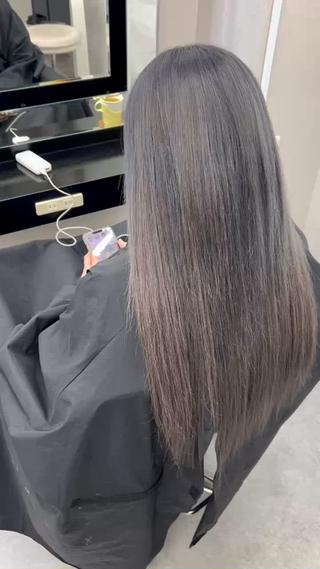 カラー ベルグロー アルファのヘアスタイル