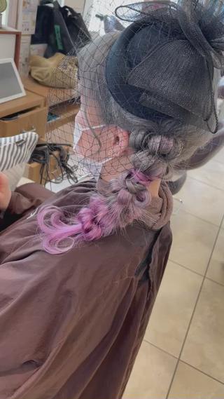 ツインアレンジ
とにかく可愛いんです！！！
左右非対称のアレンジになっています！ 