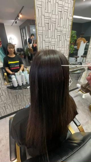 ロング 篠原 侑作のヘアスタイル