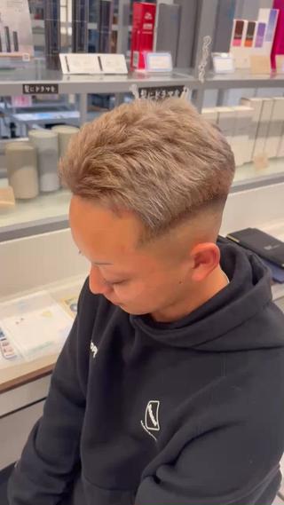 カラー メンズ THE SKY所属・水口 友希のヘアスタイル