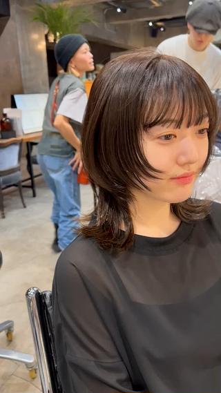 セミロング カラー haco＋所属・圧倒的デザイン力 店長🎨RENAのヘアスタイル