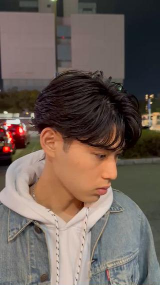 金山/金山駅/メンズ/メンズカット/メンズパーマ/メンズカラー/ニュアンスパーマ/フェザーパーマ/スパイラルパーマ/シャドウパーマ/スペインカールパーマ/ピンパーマ/ツイストパーマ/ツイストスパイラルパーマ/スパイキーショート/マッシュ/ウルフ/センターパート/韓国/ブリーチ/フェード/メッシュ/ハイライト
 