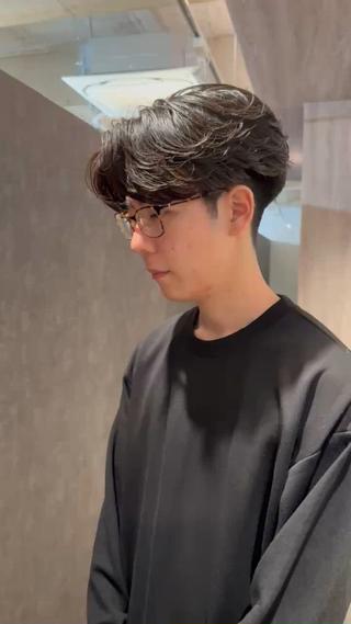 金山/金山駅/メンズ/メンズカット/メンズパーマ/メンズカラー/ニュアンスパーマ/フェザーパーマ/スパイラルパーマ/シャドウパーマ/スペインカールパーマ/ピンパーマ/ツイストパーマ/ツイストスパイラルパーマ/スパイキーショート/マッシュ/ウルフ/センターパート/韓国/ブリーチ/フェード/メッシュ/ハイライト
 