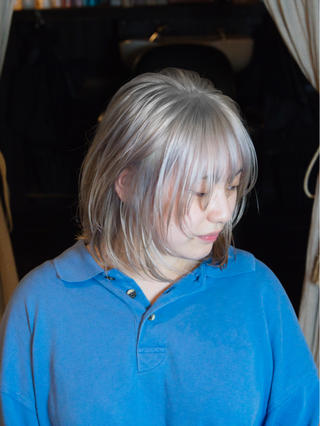 ミディアム カラー Armoire所属・安藤悠里/ハイトーン /デザインカラーのヘアスタイル