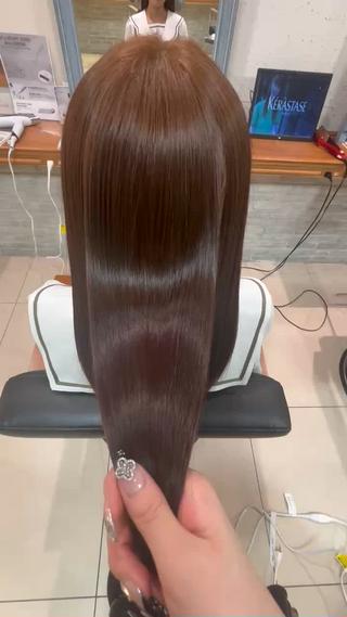 クセやうねり、髪の表面のパヤパヤが気になる方におすすめ酸性縮毛矯正️️