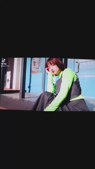 ミディアム カラー 渡辺 瑠美のヘアスタイル