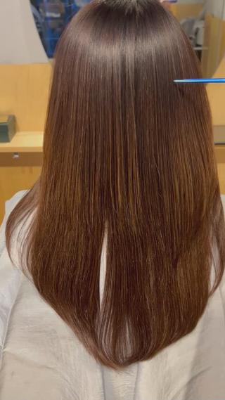 髪質改善ストレート
こだわりの商材と、技術で
こんなにサラサラになります！ 