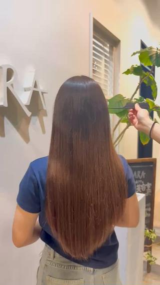 ロング yuzua/オリーブ /透明感/レイヤーのヘアスタイル