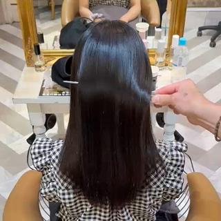 只今縮毛矯正が技術向上のため3,000円でご案内しております♪
予約が埋まりやすくなっておりますので早いもの勝ちです！
ぜひご予約お待ちしております♪ 