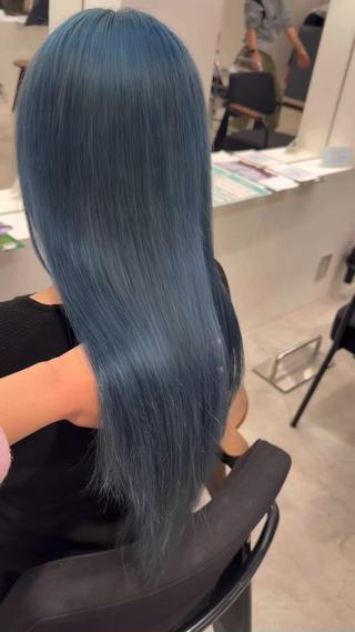 ロング カラー 萩原 紗妃のヘアスタイル