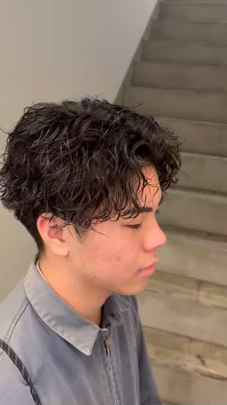 パーマ メンズ メンズハイトーン特化 てるぼうのヘアスタイル