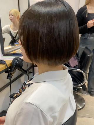 うる艶縮毛矯正

ショートヘアも柔らかく伸ばします
おまかせください 