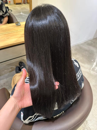 ツヤツヤストレートパーマ
これで梅雨も湿度もおさらばです