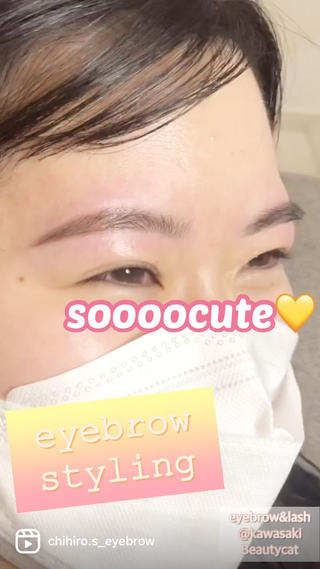 アイブロウスタイリング
三角まゆから、大変身♡