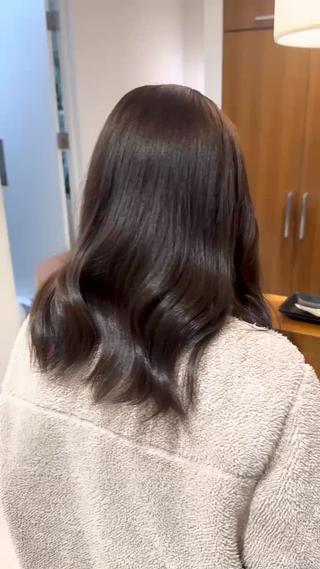 Chocolate Brown

秋だけじゃなく、冬にも人気のブラウンカラー 