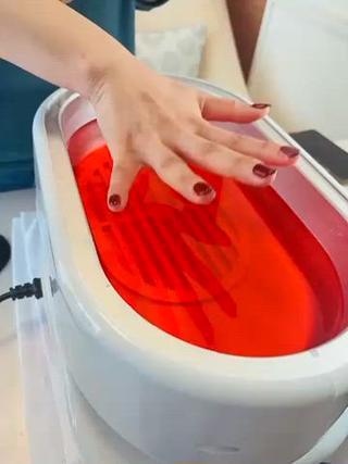 あったかいパラフィンパック

手がほぐれると
気持ちまで
ちょっと軽くなる

がんばる40代の
ご褒美ケアに
 