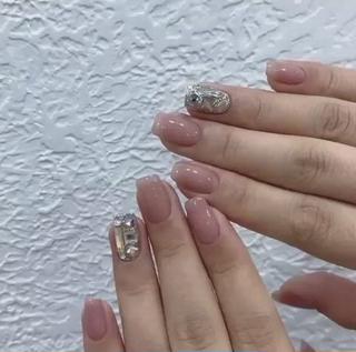 ミディアム めぐみのネイルサロン 惠のネイルデザイン