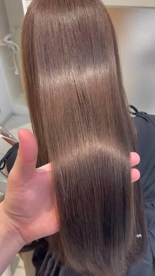 ロング 𝐑𝐞𝐨/透明感 𝐜𝐨𝐥𝐨𝐫のヘアスタイル