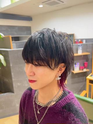 インナー　ピンクパープル

インナーカラーは5000円になります！
メニューはダブルカラーを選択してカウンセリング時にお伝えください 