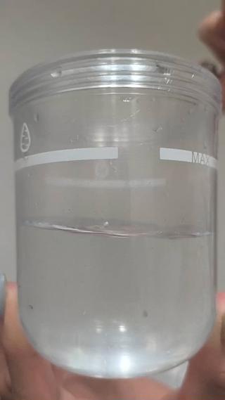 ハイドロ毛穴洗浄

古い角質、有害物質、花粉など、、、
黒い汚れもたくさん取れます 